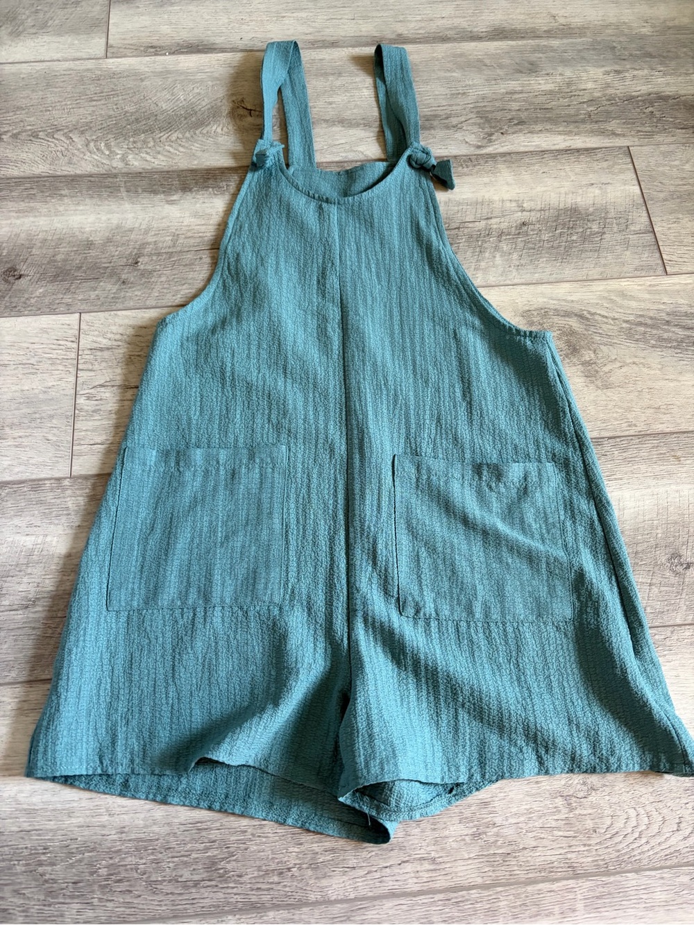 SHEIN Teal Gauze Kids One-Piece Romper with Front Pockets